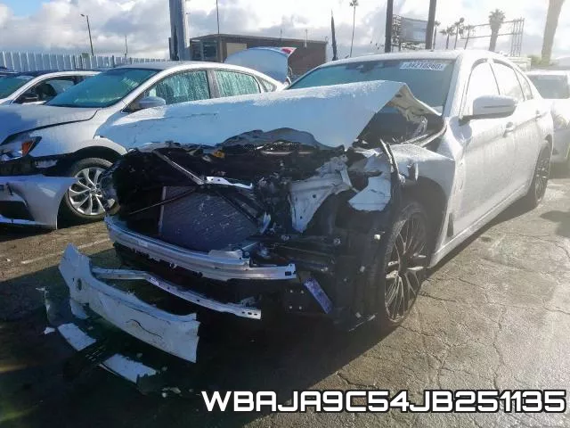 WBAJA9C54JB251135 фото 3