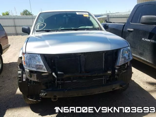 1N6AD0EV9KN703693 фото 10