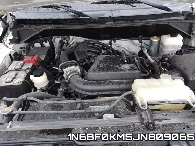 1N6BF0KM5JN809065 фото 8