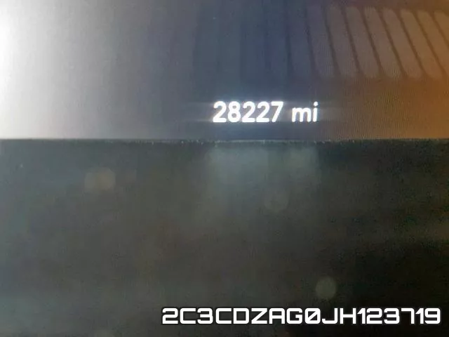2C3CDZAG0JH123719 фото 9