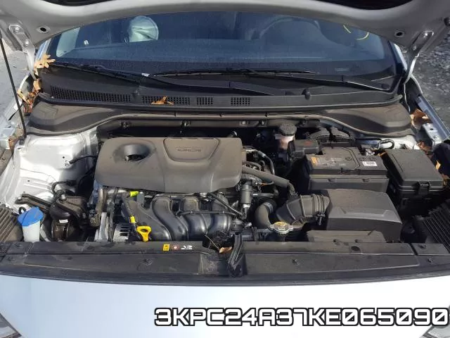 3KPC24A37KE065090 фото 8