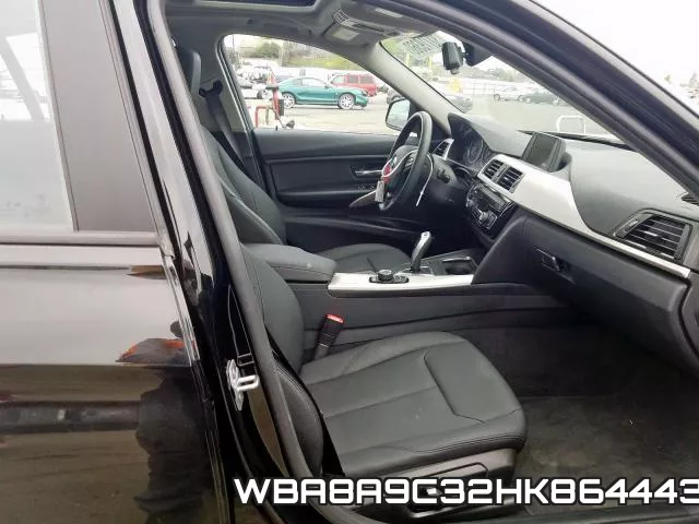 WBA8A9C32HK864443 фото 6