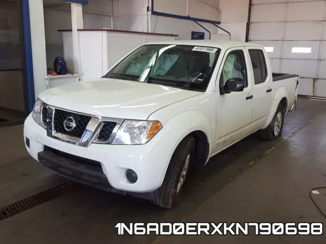 1N6AD0ERXKN790698 фото 3