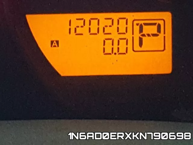 1N6AD0ERXKN790698 фото 9