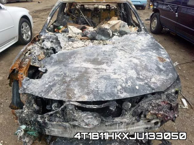4T1B11HKXJU133050 фото 8
