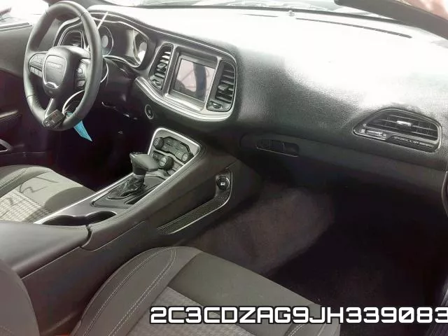 2C3CDZAG9JH339083 фото 10