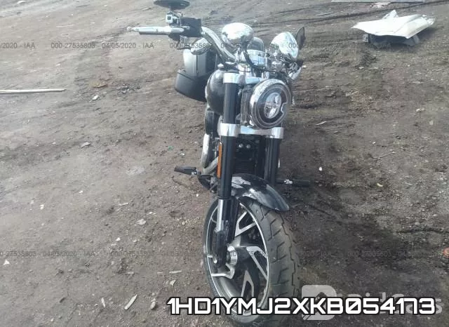 1HD1YMJ2XKB054173 фото 6
