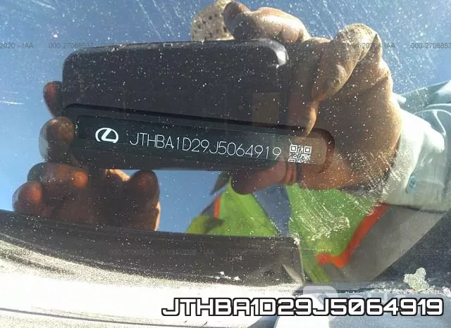 JTHBA1D29J5064919 фото 10