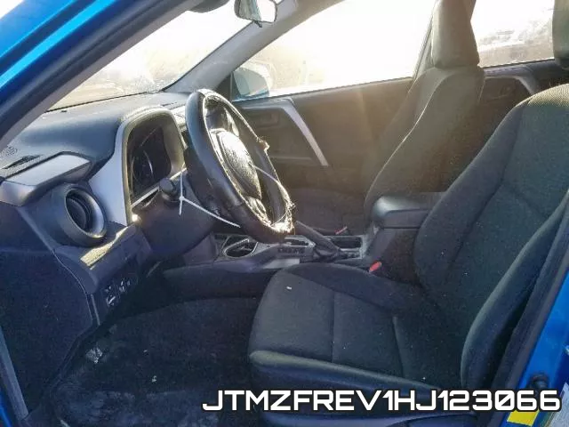 JTMZFREV1HJ123066 фото 6