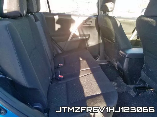 JTMZFREV1HJ123066 фото 7