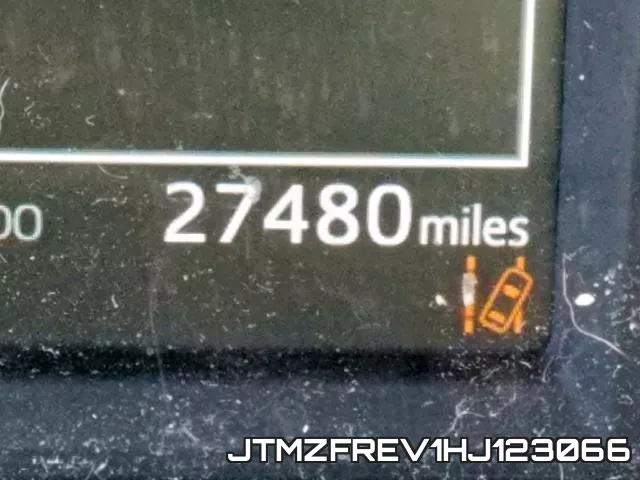 JTMZFREV1HJ123066 фото 9