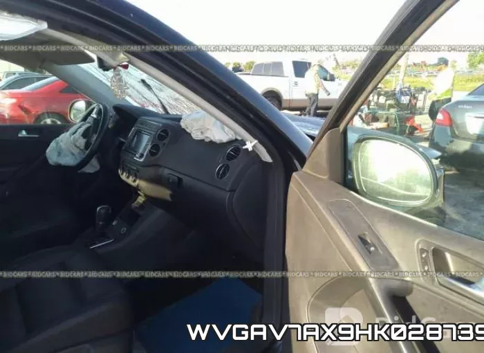 WVGAV7AX9HK028739 фото 6