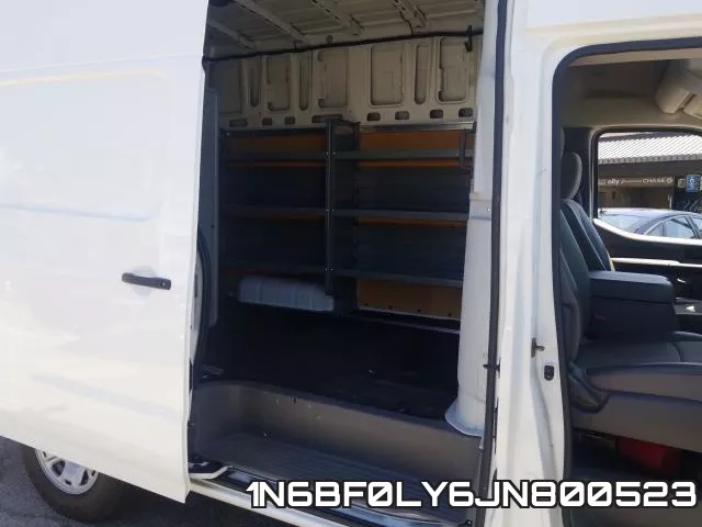 1N6BF0LY6JN800523 фото 7