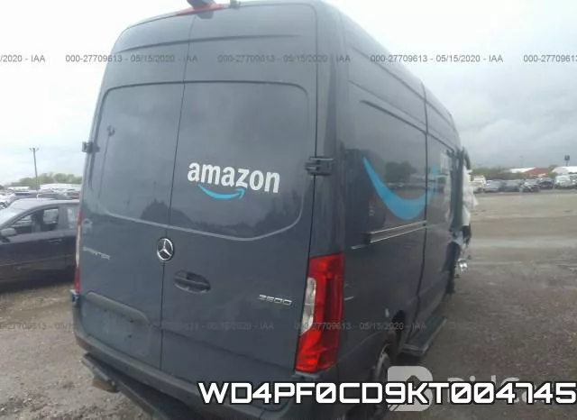 WD4PF0CD9KT004745 фото 5