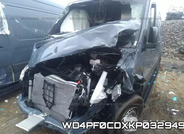 WD4PF0CDXKP032949 фото 7