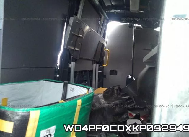 WD4PF0CDXKP032949 фото 9