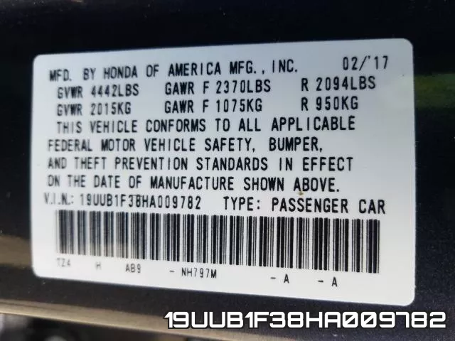 19UUB1F38HA009782 фото 2
