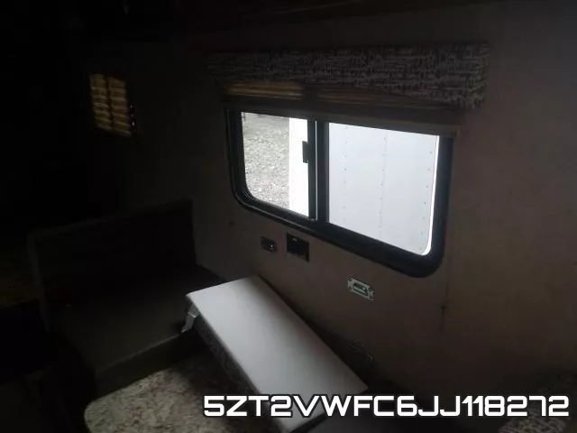 5ZT2VWFC6JJ118272 фото 9