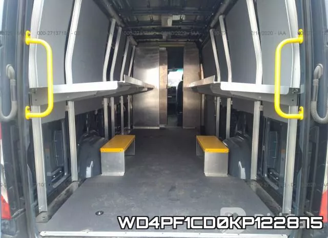WD4PF1CD0KP122875 фото 9