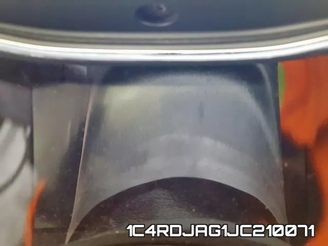 1C4RDJAG1JC210071 фото 9