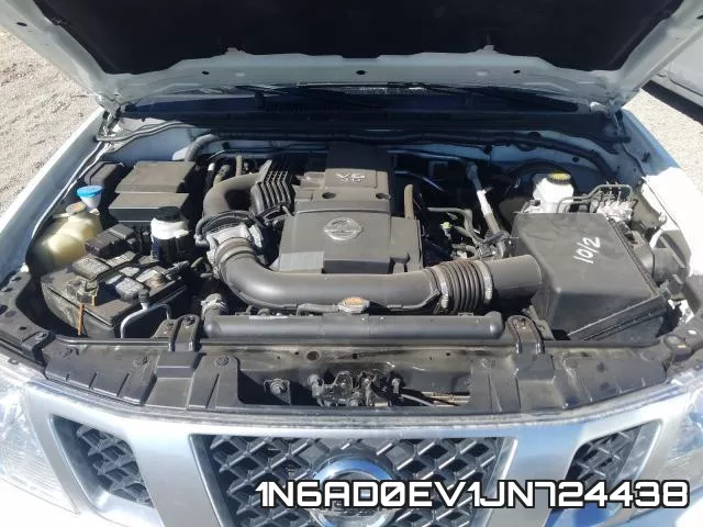 1N6AD0EV1JN724438 фото 8