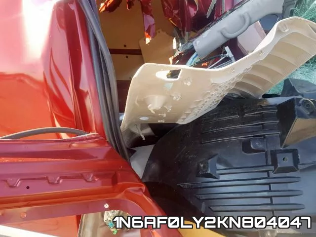 1N6AF0LY2KN804047 фото 6