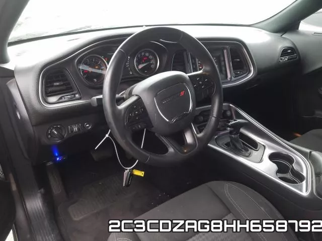 2C3CDZAG8HH658792 фото 10