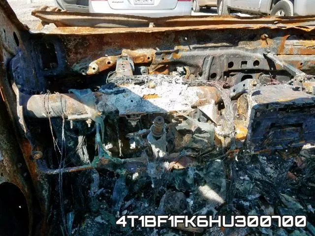4T1BF1FK6HU300700 фото 9