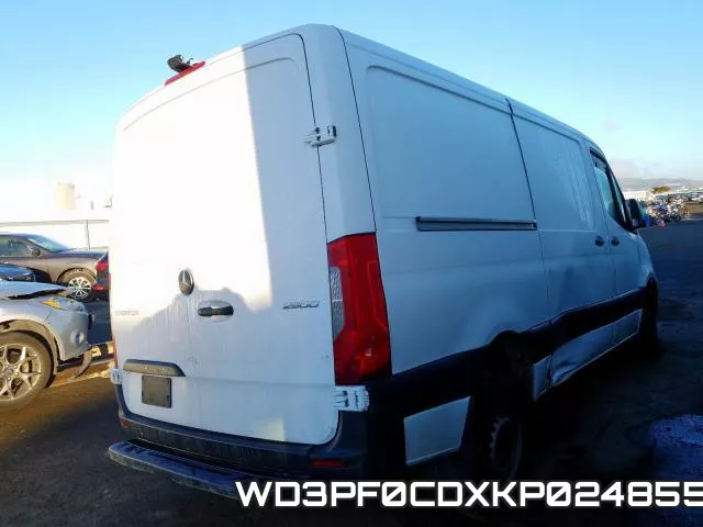 WD3PF0CDXKP024855 фото 5