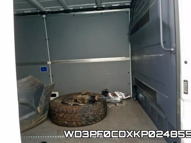 WD3PF0CDXKP024855 фото 7