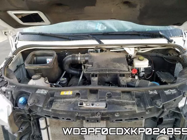 WD3PF0CDXKP024855 фото 8