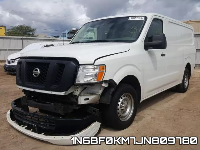 1N6BF0KM7JN809780 фото 3