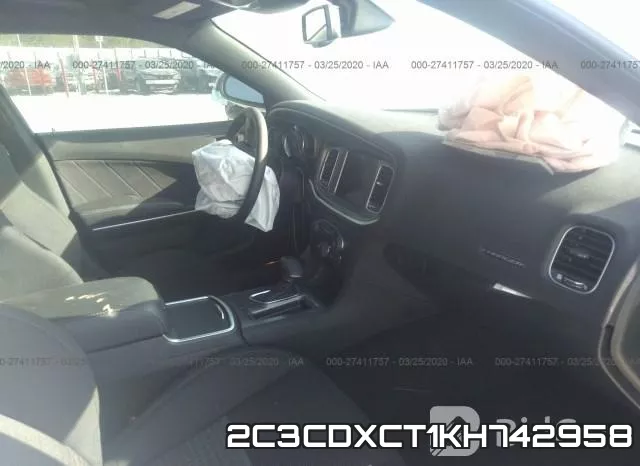 2C3CDXCT1KH742958 фото 6