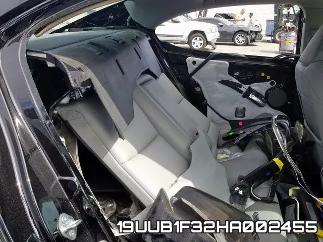 19UUB1F32HA002455 фото 7