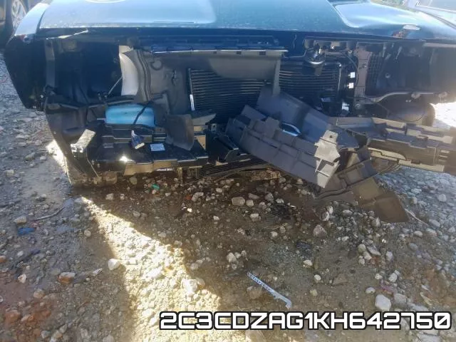 2C3CDZAG1KH642750 фото 10