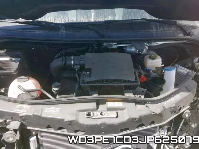 WD3PE7CD3JP625079 фото 8