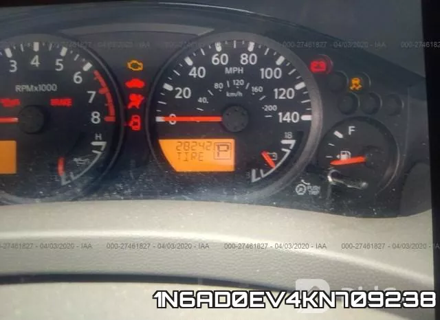1N6AD0EV4KN709238 фото 8