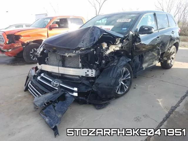 5TDZARFH3KS047951 фото 3