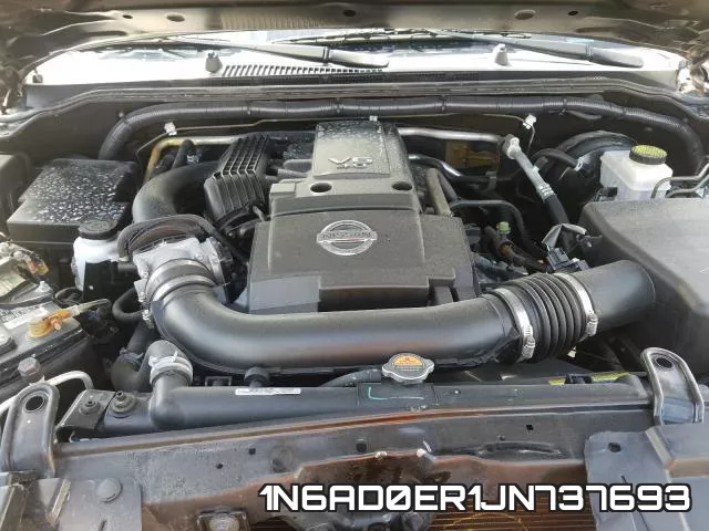 1N6AD0ER1JN737693 фото 8