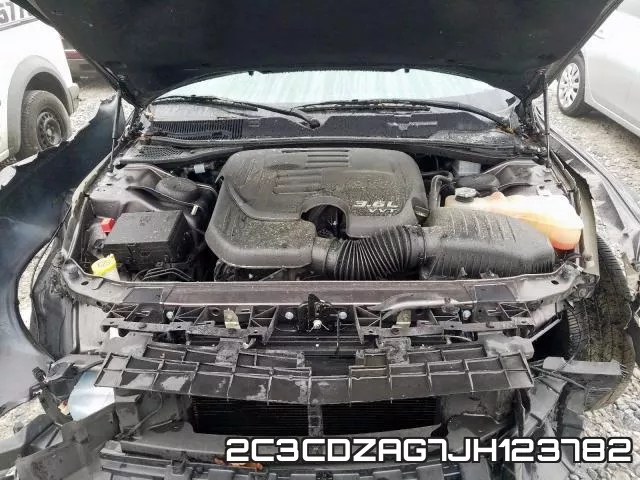 2C3CDZAG7JH123782 фото 8