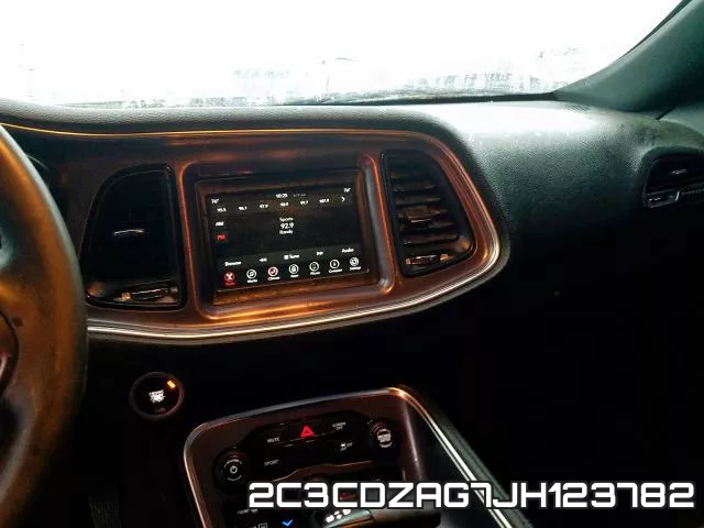 2C3CDZAG7JH123782 фото 10