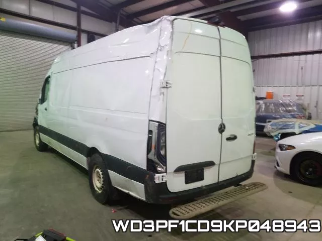 WD3PF1CD9KP048943 фото 4