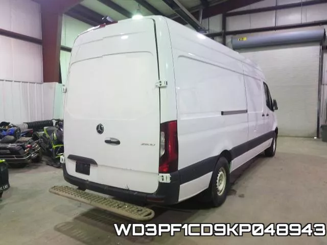 WD3PF1CD9KP048943 фото 5