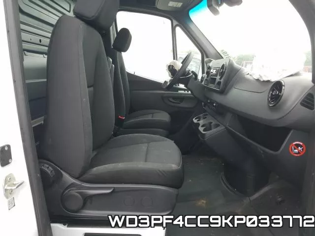 WD3PF4CC9KP033772 фото 6