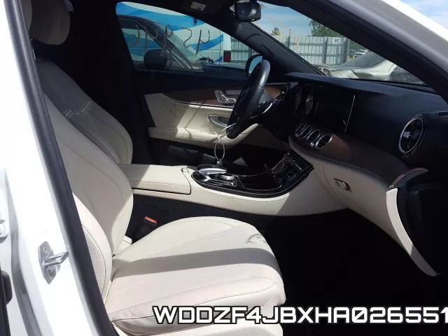 WDDZF4JBXHA026551 фото 6