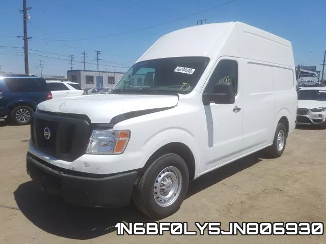 1N6BF0LY5JN806930 фото 3