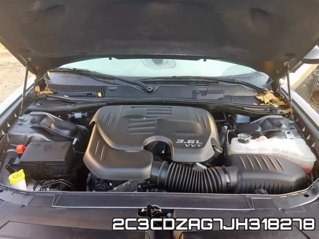 2C3CDZAG7JH318278 фото 8