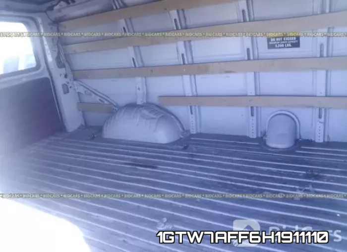 1GTW7AFF6H1911110 фото 9