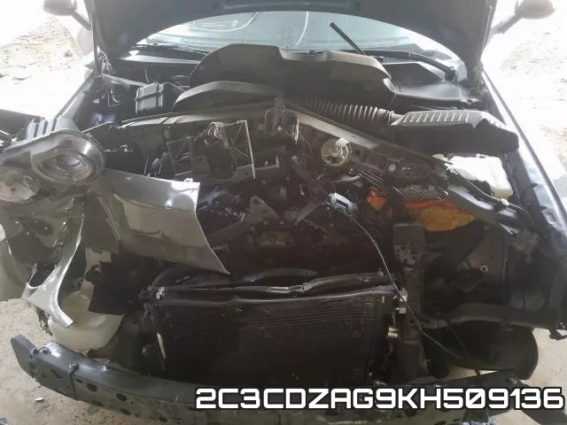 2C3CDZAG9KH509136 фото 8