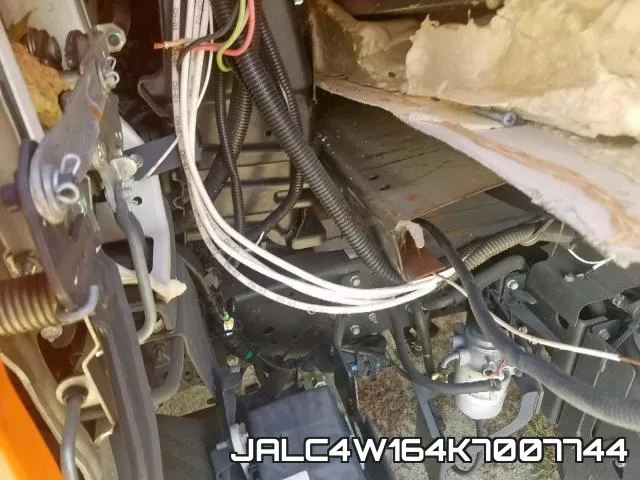 JALC4W164K7007744 фото 8